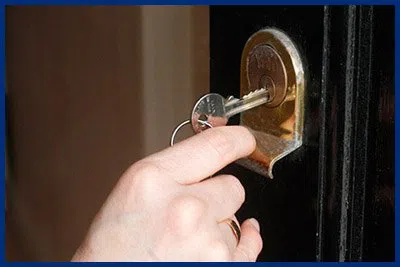 Advantage Locksmith Store Lanham, MD 301-289-7760 - 7-door-unlock
