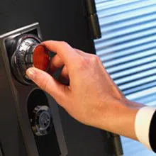 Advantage Locksmith Store Lanham, MD 301-289-7760 - sb-com-01
